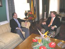 El subdelegado del Gobierno en Santa Cruz de Tenerife visita al presidente del Parlamento