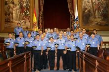 A la sede del Parlamento de Canarias acudió el 47º Curso de la Academia Canaria de Seguridad. Los agentes conocieron las características de funcionamiento parlamentario y las distintas dependencias.
