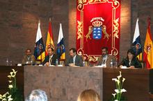 Acto de apertura de las Jornadas y Foro Interparlamentario de Solidaridad con el Pueblo Saharaui, presidido por el presidente del Parlamento de Canarias, Antonio Castro Cordobez.
