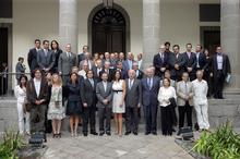 Fotografía El Parlamento aprobó una Declaración Institucional sobre apoyo a la candidatura de Canarias para albergar, en 2023, la exposición internacional “Islas en el Mundo” 