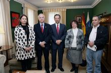 Fotografía Representantes del Consejo Escolar de Canarias en el Parlamento 
