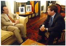 Visita del embajador de Bélgica, Claude Misson, al presidente del Parlamento