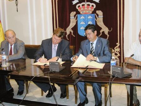 El Parlamento y la Universidad de Las Palmas de Gran Canaria firman un convenio de colaboración