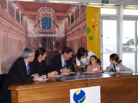 El Parlamento participó activamente en el PIT difundiendo su labor El Parlamento participó activamente en el PIT difundiendo su labor