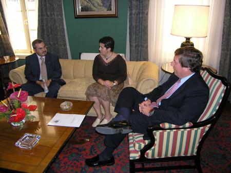 El presidente del Parlamento recibe al presidente de Comité Canario de Representantes de Personas con Discapacidad