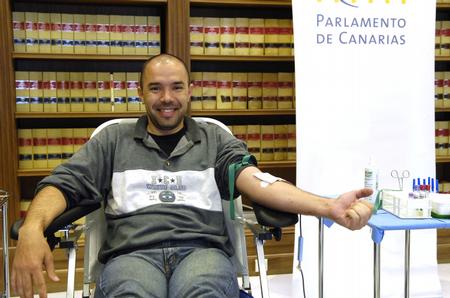 instalación de una unidad volante de extracción de sangre abierta al público