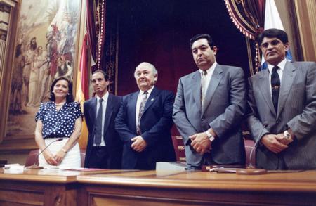 Mesa del Parlamento de la III Legislatura (1991-1995) Mesa del Parlamento de la III Legislatura (1991-1995)