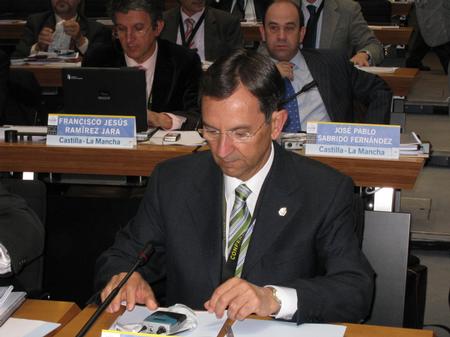 El Presidente del Parlamento, en Berlín, durante la reunión de la CALRE
