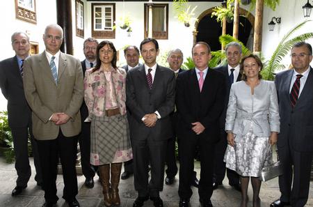 La Mesa del Parlamento y miembros del Consejo Consultivo de Canarias