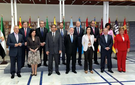 Los presidentes de los parlamentos autonómicos presentes en la reunión de la COPREPA 2009.