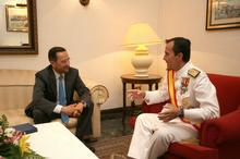 Un momento de la despedida en la Residencia de Oficiales.