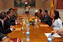 Un momento de la reunión en la Sala de la Constitución de 1812.