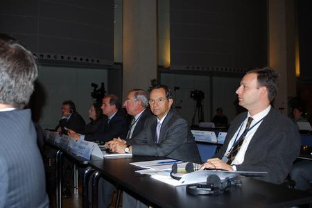 El presidente del Parlamento, Antonio Castro, durante la Sesión Plenaria de la CALRE, en Innsbruck.