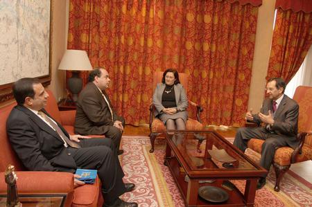 la Presidenta del Cabildo de La Palma, Guadalupe González, recibió a las Delegaciones