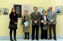 El Parlamento de Canarias, acoge una exposición sobre la vida y obra de la escritora canaria, María Rosa Alonso.