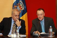 El Parlamento de Canarias acogió el acto de presentación, del libro “Conversaciones en la Preautonomía de Canarias”, del autor Arturo Trujillo Martín.