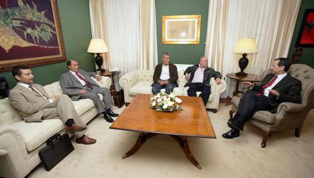 El Presidente del Parlamento de Canarias recibió a los Secretarios Generales de CCOO y UGT
