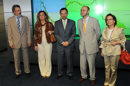 La Mesa acompañada del Presidente de Red Eléctrica, Luis Atienza