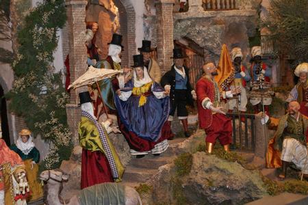 Figuras ataviadas con los trajes típicos de La Palma.
