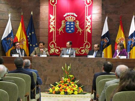 El doctor Gonzales durante su intervención.