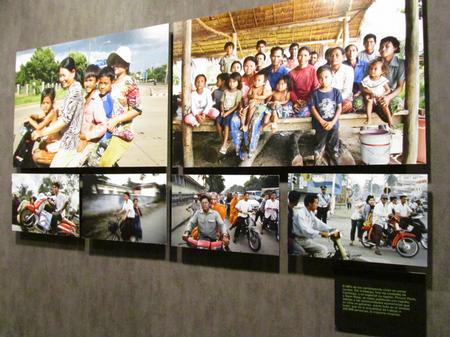 Panel con varias fotografías de Gervasio Sánchez.