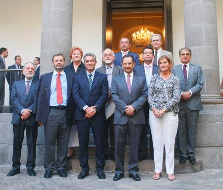 Foto de familia de la reunión del comité permanente de la CALRE Foto de familia de la reunión del comité permanente de la CALRE