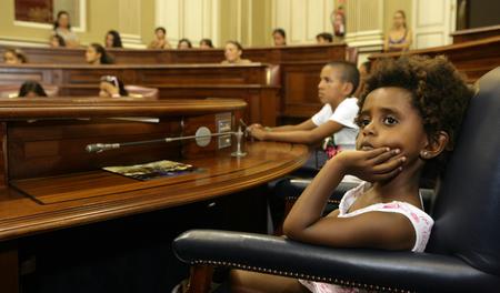 Visita de niños saharauis de vacaciones en Canarias (2). Visita de niños saharauis de vacaciones en Canarias (2).