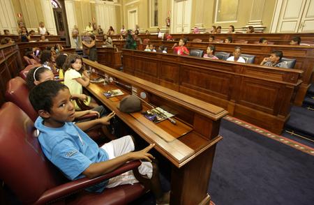 Visita de niños saharauis de vacaciones en Canarias (3).