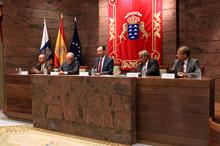 Fotografía Conferencia en el Parlamento del presidente de la Sala II del Tribunal Supremo 