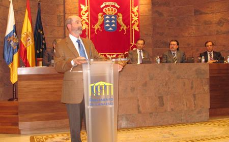 Santiago Pérez durante la conferencia 