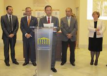 Antonio Castro inaugura la exposición sobre Viera y Clavijo.