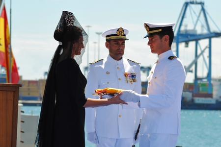 Acto de entrega de la bandera de combate al BAM 
