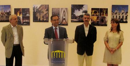 Inauguración de la exposición sobre Gaudí. Inauguración de la exposición sobre Gaudí.