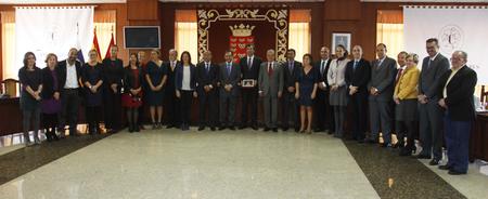 Entrega de la Medalla de oro del Parlamento al Cabildo de Lanzarote