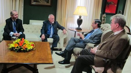  Representantes de Ausbanc en el Parlamento.