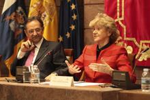 Conferencia de Soledad Becerril, Defensora del Pueblo.