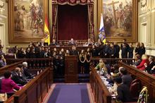 Fotografía Los villancicos alegran el salón de plenos del Parlamento 