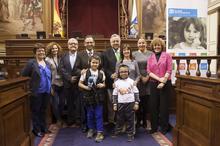 Pleno de Aldeas Infantiles SOS en el Parlamento de Canarias.