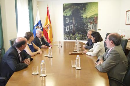 En la reunión con el pleno de la Audiencia de Cuentas