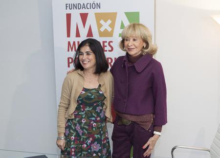 Carolina Darias y María Teresa Fernández de la Vega.