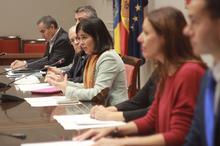 La presidenta, Carolina Darias, interviene durante el acto.