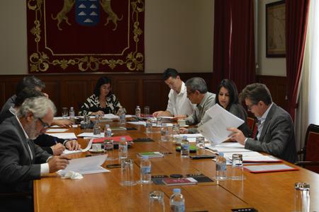 Un momento de la reunión de la Junta de Portavoces.