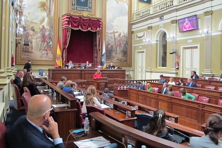 Pleno del Parlamento de Canarias. Pleno del Parlamento de Canarias.