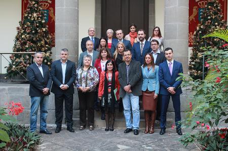 Los miembros de la Mesa, los portavoces y los representantes de la Asociación de Afectados del Vuelo JK5022