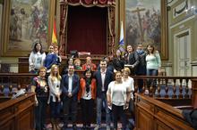 Fotografía La Mesa del Parlamento de Canarias recibe a un grupo de asociaciones de mujeres y colectivos vecinales de Arucas 