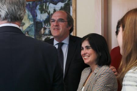 Darias, junto al diputado madrileño Ángel Gabilondo.
