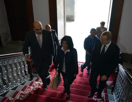 La presidenta llega a las Casas Consistoriales. La presidenta llega a las Casas Consistoriales.