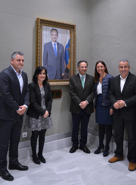 Parte de los miembros de la actual Mesa, con el expresidente.