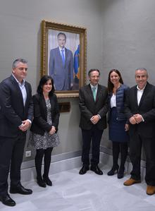 Parte de los miembros de la actual Mesa, con el expresidente.