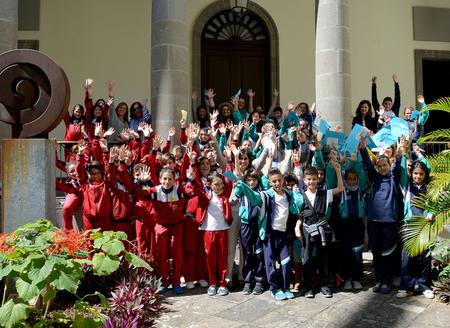Aldeas Infantiles en el Parlamento.